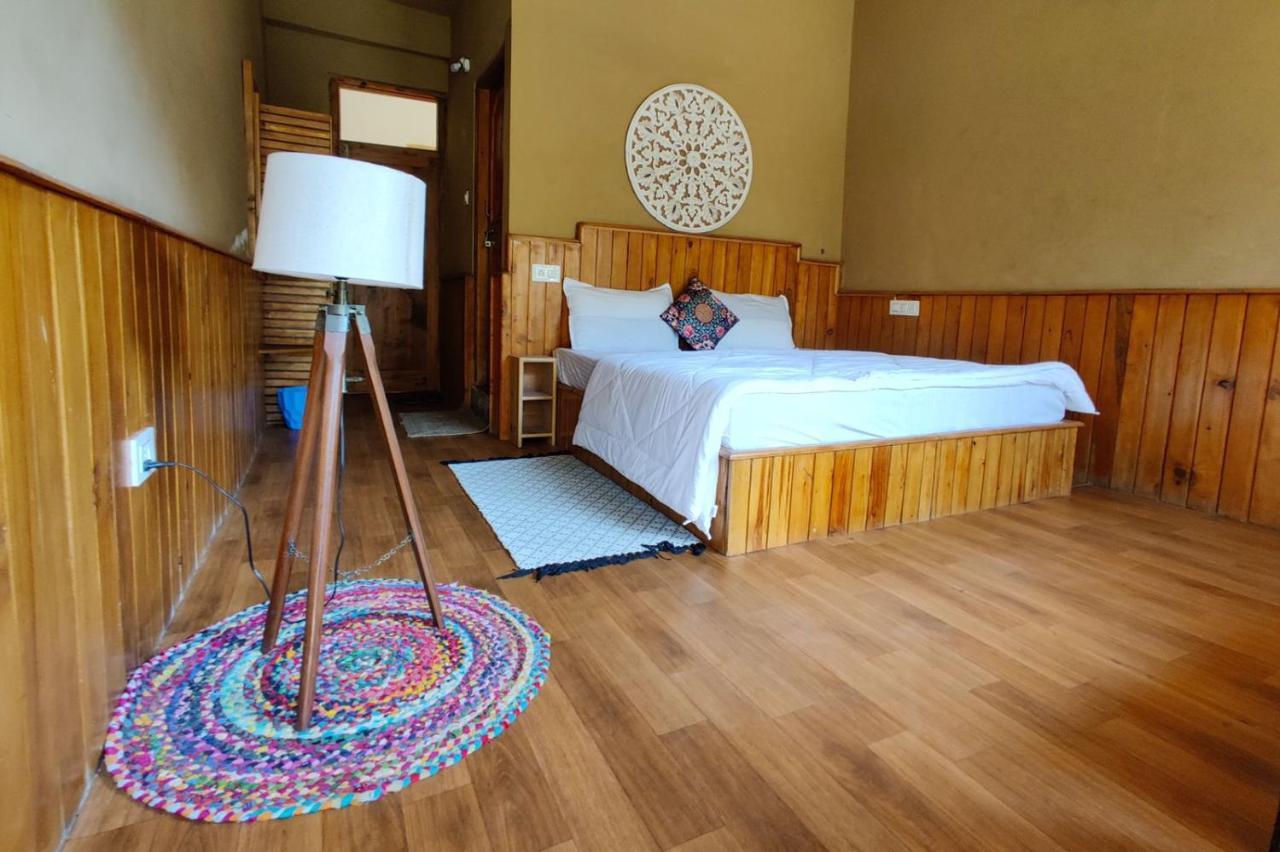 Incredible Guest House Jibhi Bagian luar foto